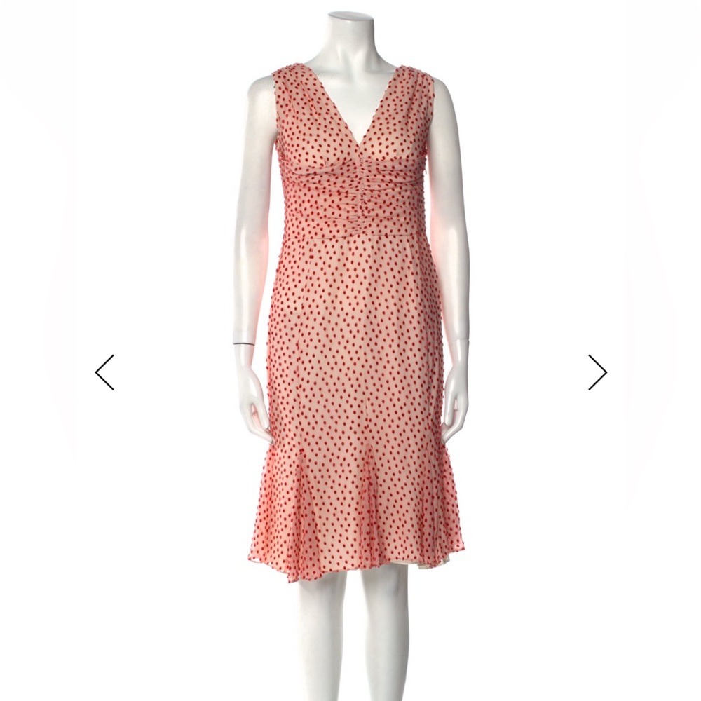 Tom Ford
Polka Dot Print Knee-Length Dress